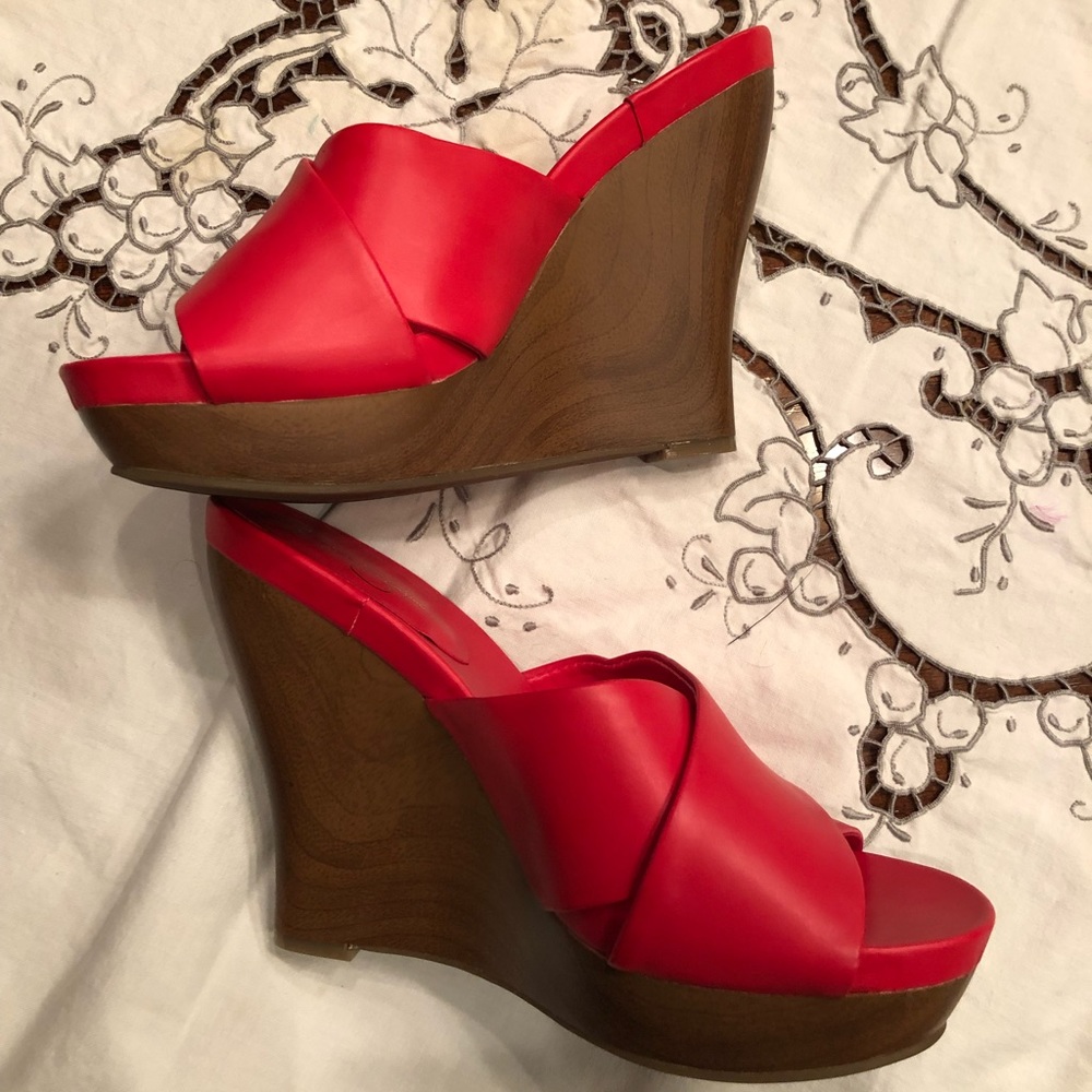 Jessica Simpson wedge shoe